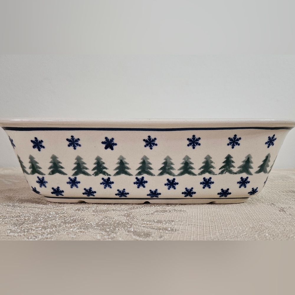 Boleslawiec Polish Pottery Oblong Serving Dish with Snowflakes & Pine Trees - Picture 7 of 9